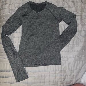 Lululemon shirt